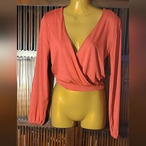 New with tags Silver Jeans red surplice top sz M
